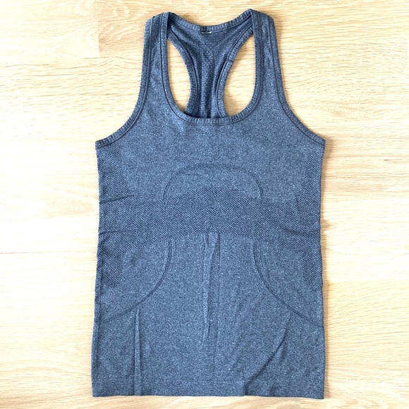 Heather Gray Lululemon Swiftly Tech Racerback Tank size 4 - Picture 2 of 5